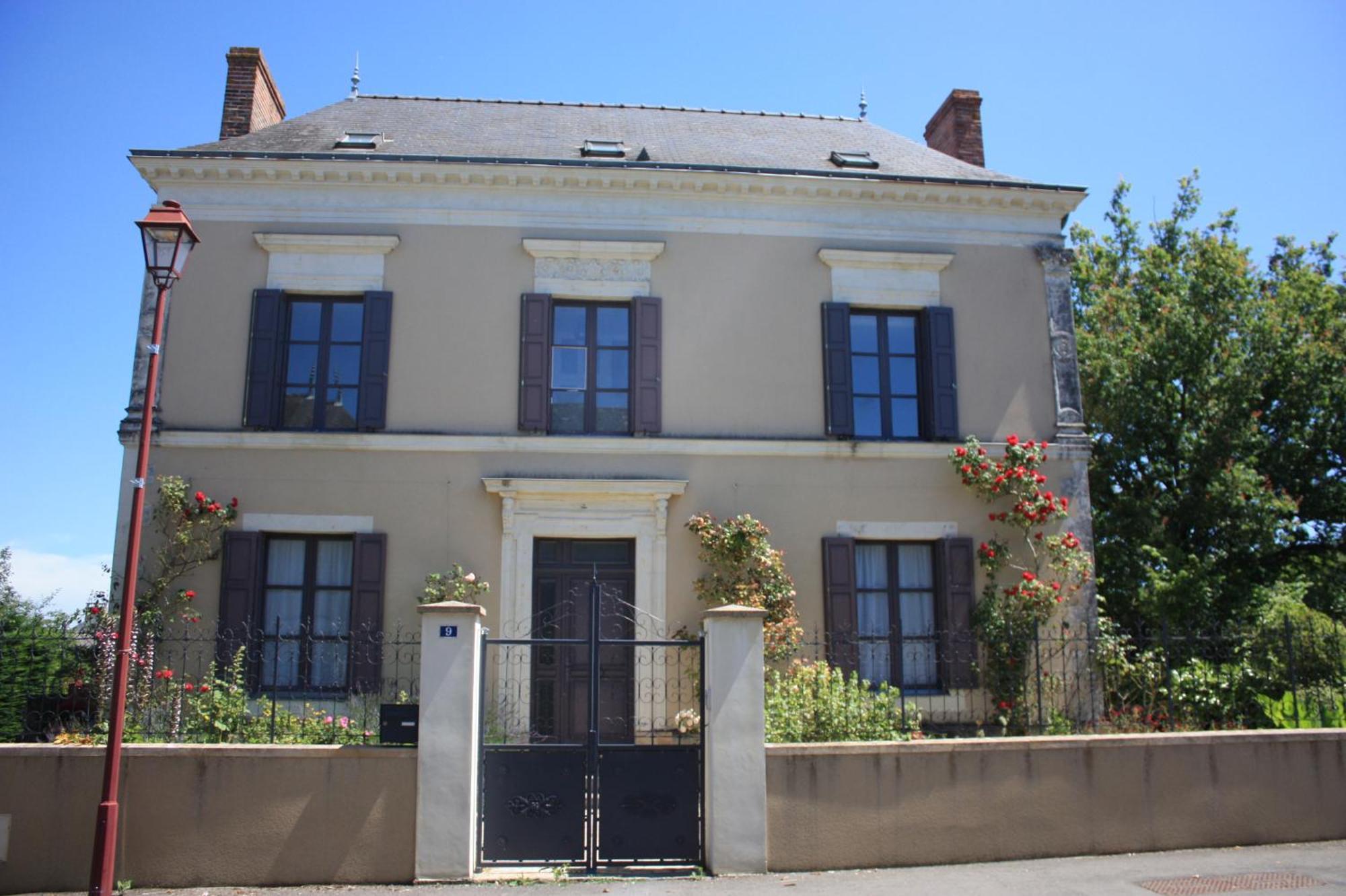 Villa Le Printemps, Maison 15 Pers Avec Piscine Chevire-le-Rouge Bagian luar foto